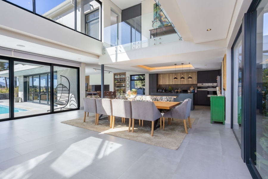 5 Bedroom Property for Sale in Val De Vie Estate Western Cape